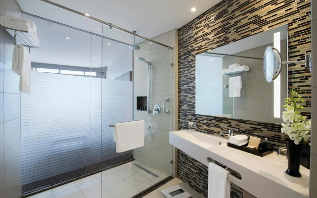 Pearl Rotana Hotel Capital Centre