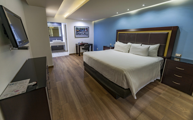 Quinta Dorada Hotel and Suites