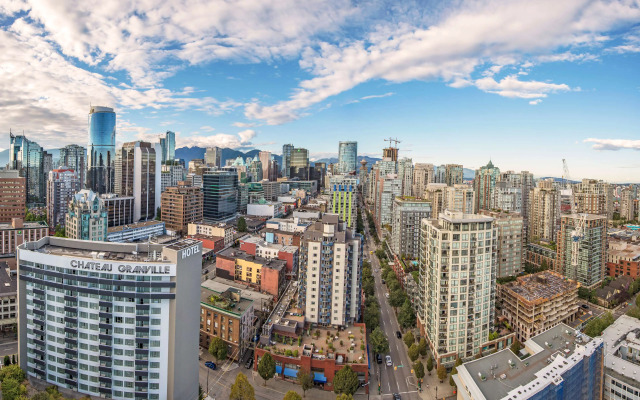 Best Western Premier Chateau Granville Hotel & Suites & Conf. Centre