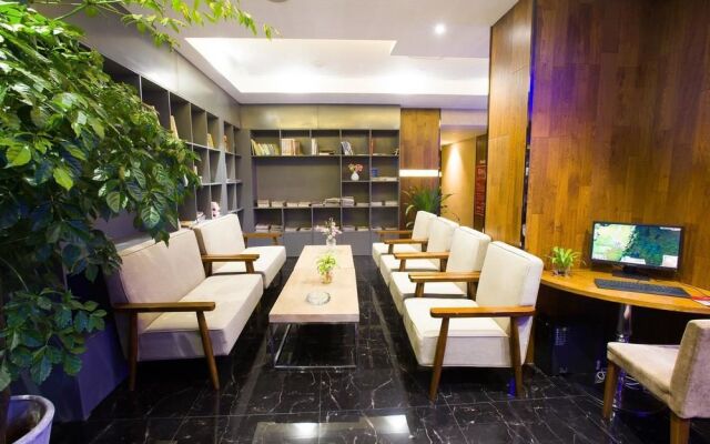 Atour Hotel Shanghai  Jing'an IMIX Park