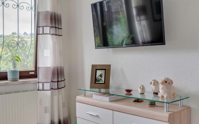 Riverside Apartment in Oed-ohling