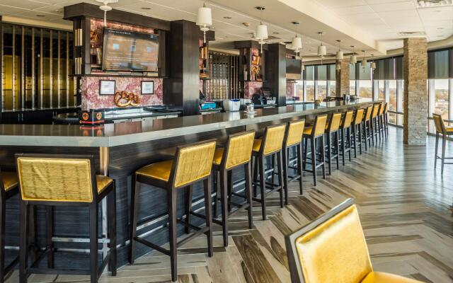 Crowne Plaza Saddle Brook by IHG