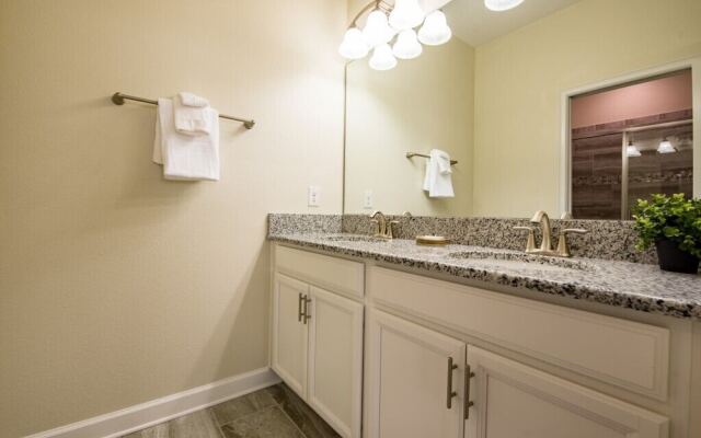 6-Bedroom Villa in Davenport 1517MB