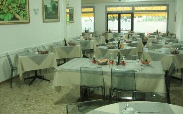 Hotel Luana