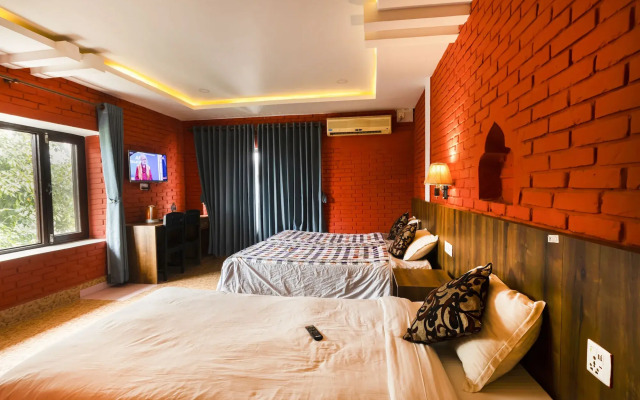 Hotel Parkside & Swimming Pool-Between Greenery and Azure ,Your Perfect Retreat