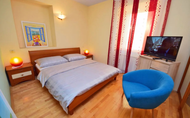 House Naš dom Cornwall 27746