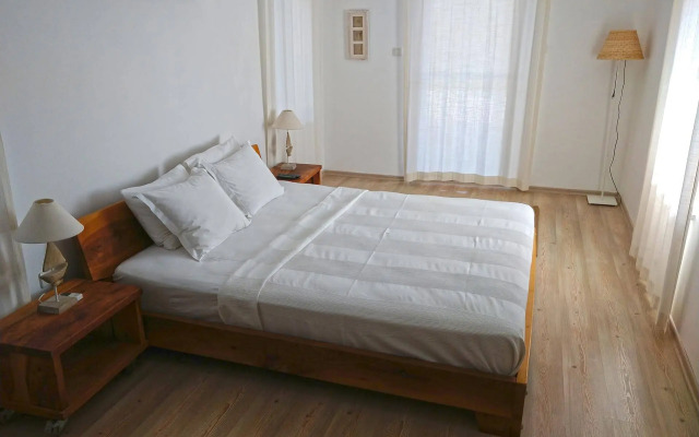 Zephyros Hotel