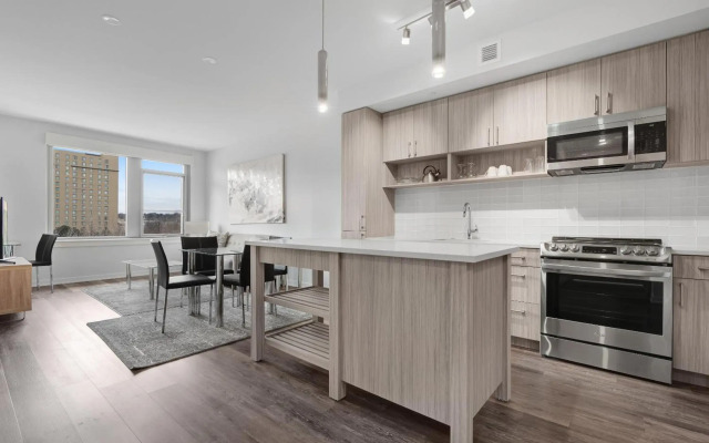 Global Luxury Suites Crystal City