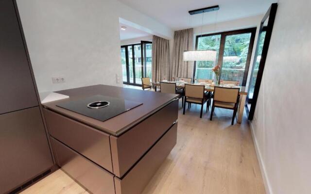 White Pearl Apartment 0.05