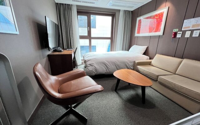 Jinju Raon Stay in Perla