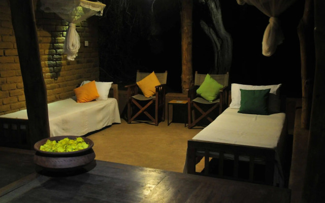 Back of Beyond - Safari Lodge Yala