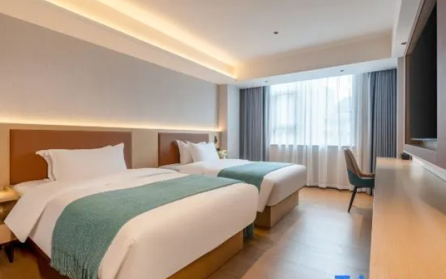 Jiamei Wanyue Hotel (Nanning Sanjie Liangxiang Chaoyang Metro Station Branch)