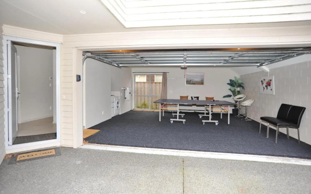 Regents 94B - Christchurch Holiday Homes