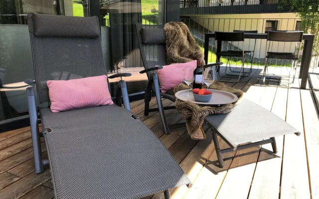 Luxury Apartment With Stunning Mountain View