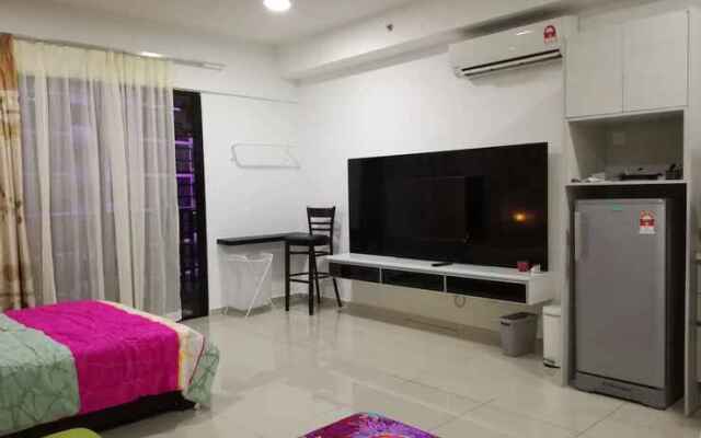 Sinar Rasa Homestay at I-Soho, I-City