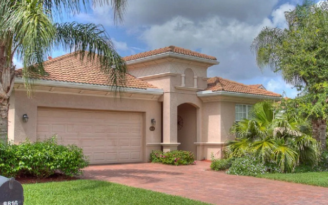 River Strand 46 by RedAwning