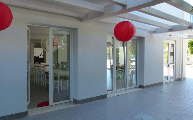 Meet Gardalake Hostel