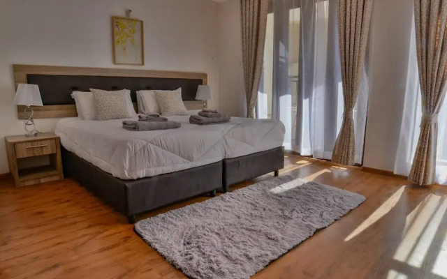 Edmor Residences - Riverside