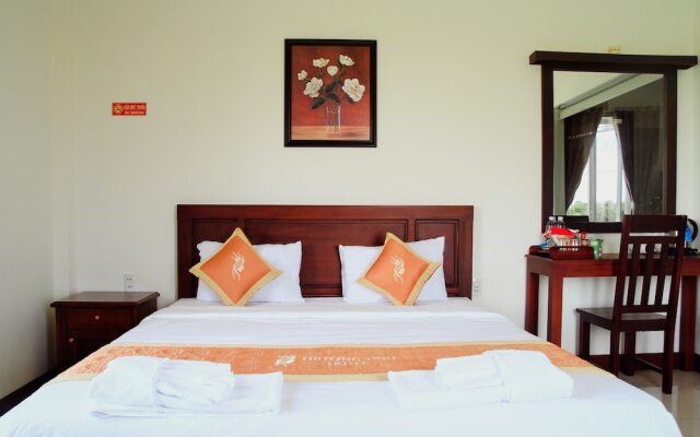 Truong Tinh Hotel – Guest Rooms – Hue