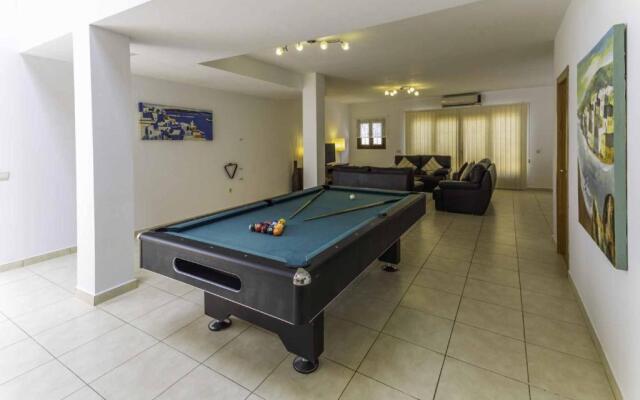 Villa Azure - LH122 By Villas Now Ltd