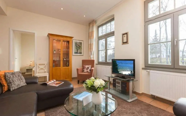 Villa San Marino, App 7