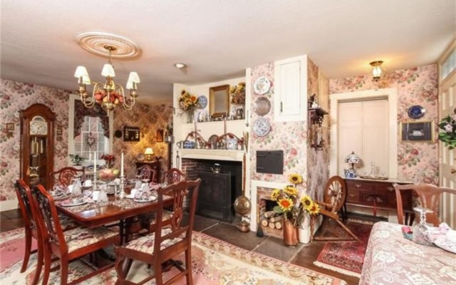 Chester Bulkley House Bed & Breakfast
