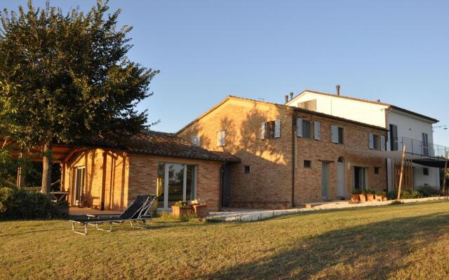 Scenic apartment in Belvedere Ostrense with private pool