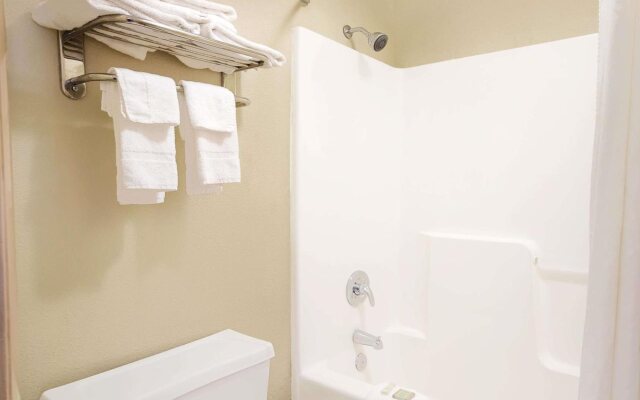 Super 8 By Wyndham Charlotte Downtown Area