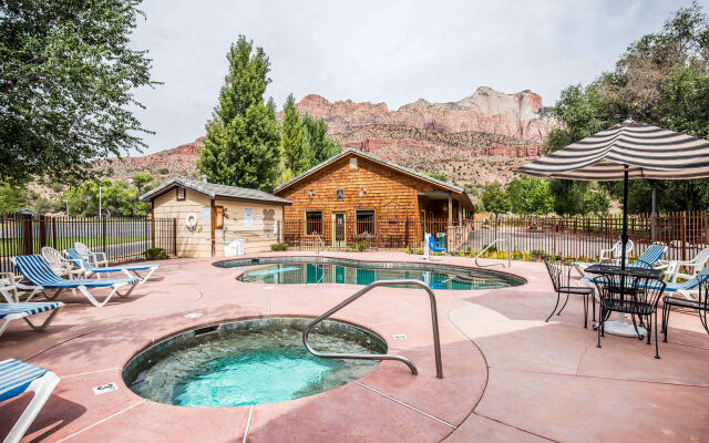 Montclair Inn & Suites at Zion National Park