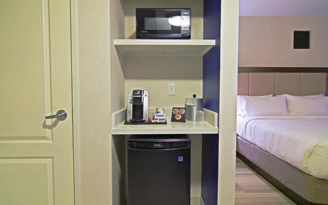 SeaCrest OceanFront Hotel