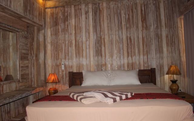 Youpy Bungalows