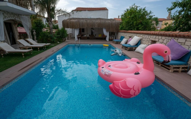 Nobela Hotel