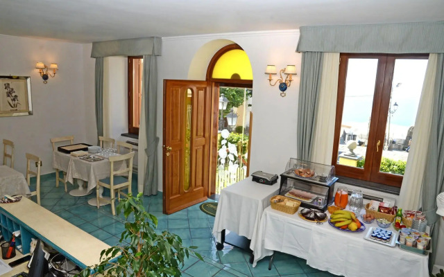 Villa Maria