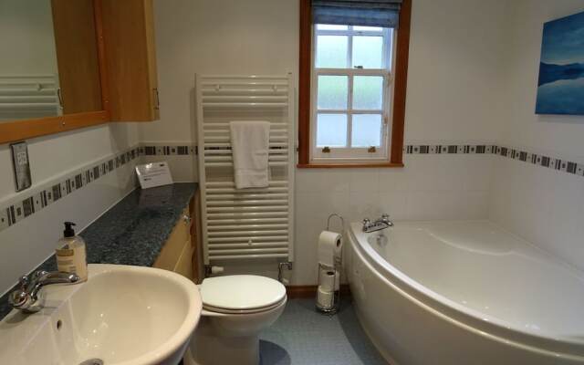Rural Retreat 2 Miles From Perth, Pets Welcome