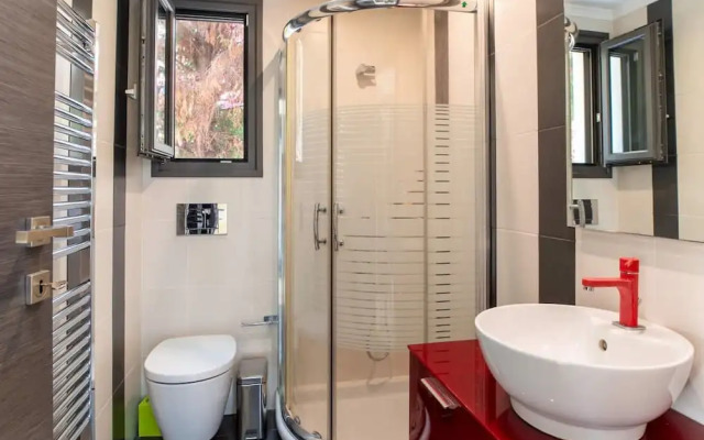 La Casa Rosa Seaside Getaway