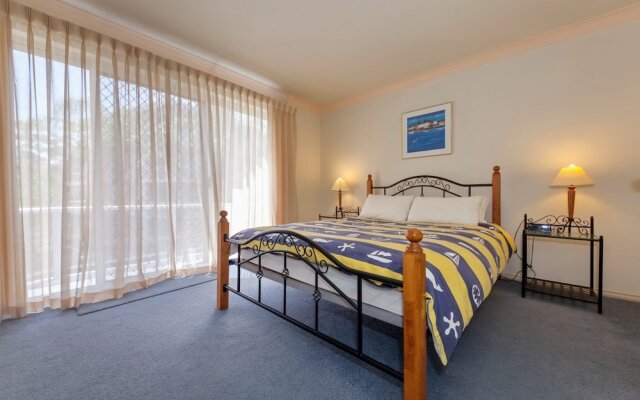 Kristie Court, 2/7 Weatherly Close