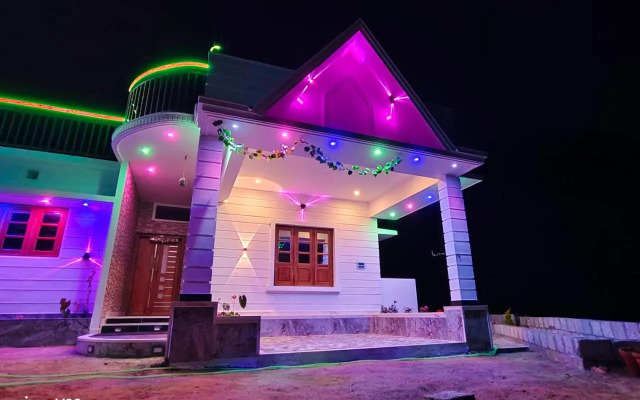 Pavithra Riverview Homestay