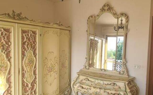 Apartments happy family 1