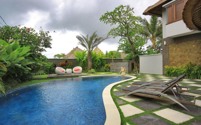 Baan Santhiya Private Pool Villas
