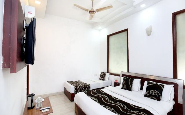 OYO 14515 Hotel Paras Regency