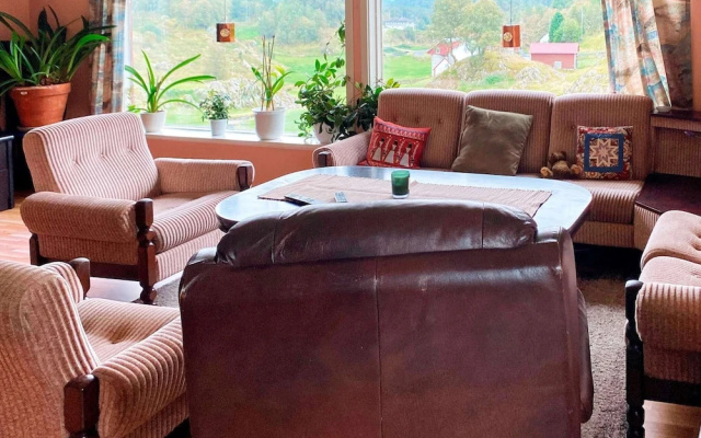 9 Person Holiday Home in Reksteren