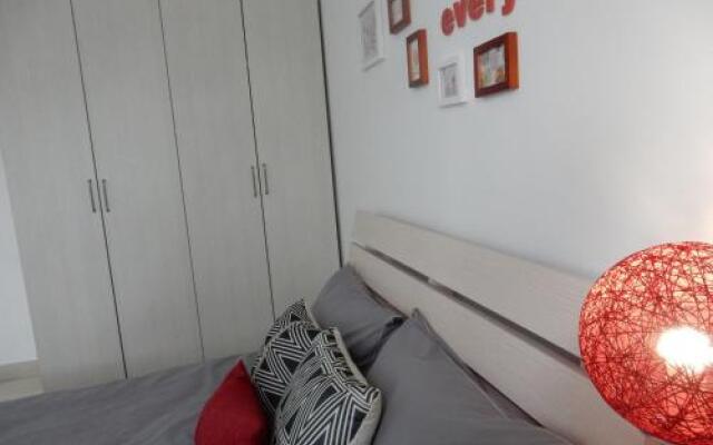 Charming Room-5 min to Subway