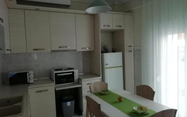 Aigaiou House