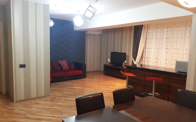 Apartment with Formula 1 view