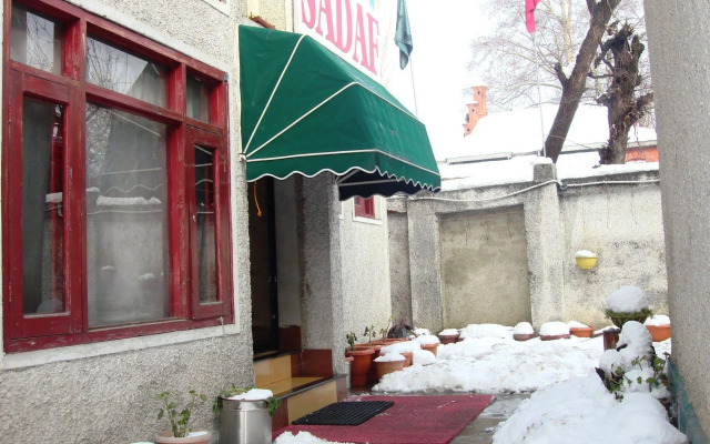 Hotel SADAF