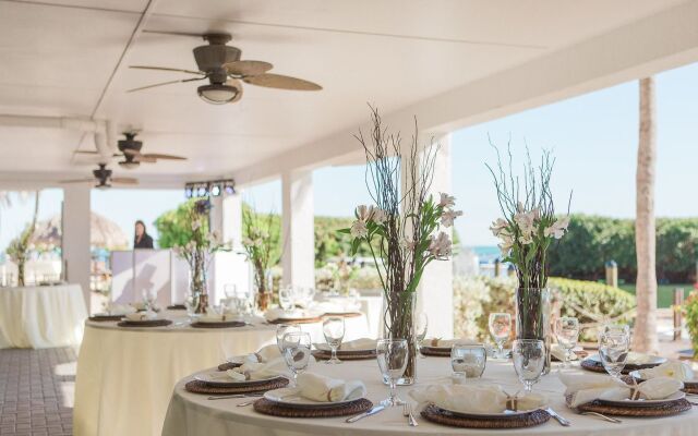 Ocean Pointe Suites at Key Largo
