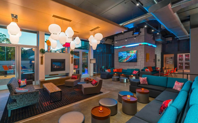 Aloft College Station
