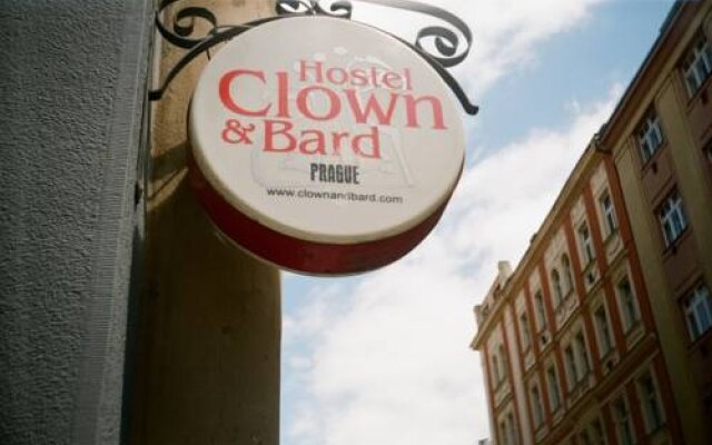 Clown and Bard Hostel
