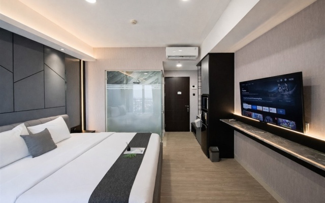 Modern Grey Studio For 2 Pax (No Kitchen) At Atria Residence Gading Serpong – Guest Rooms – Tangerang