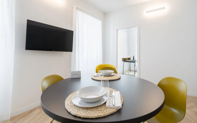 Domo Premium Apartments - Trieste Mazzini